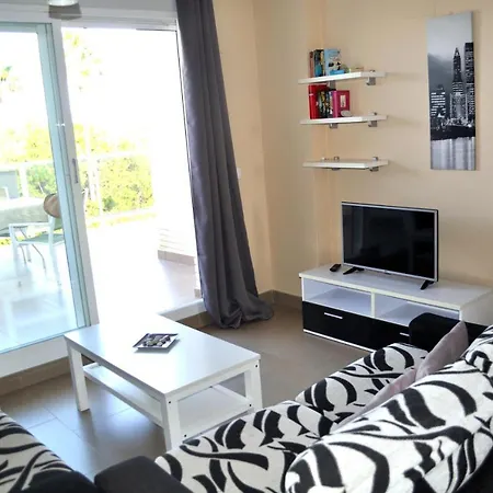 Apartment Brisas C8, Atico, 3 Dormitorios, Playa A 50m, By Bookindenia Denia