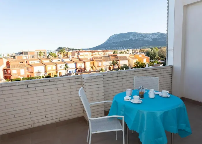 Brisas C8, Atico, 3 Dormitorios, Playa A 100m, By Bookindenia Денія